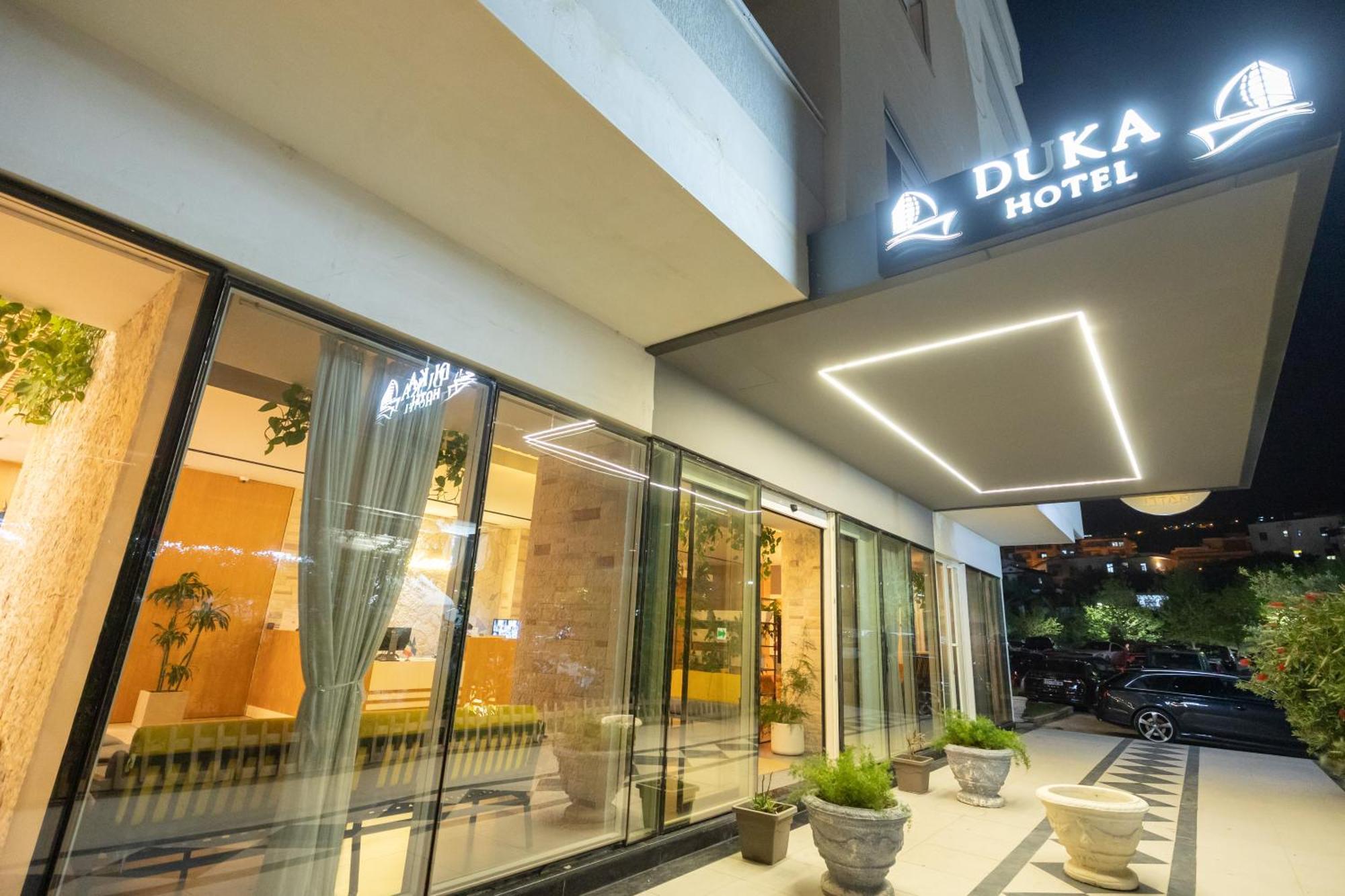DUKA Hotel Vlorë Buitenkant foto
