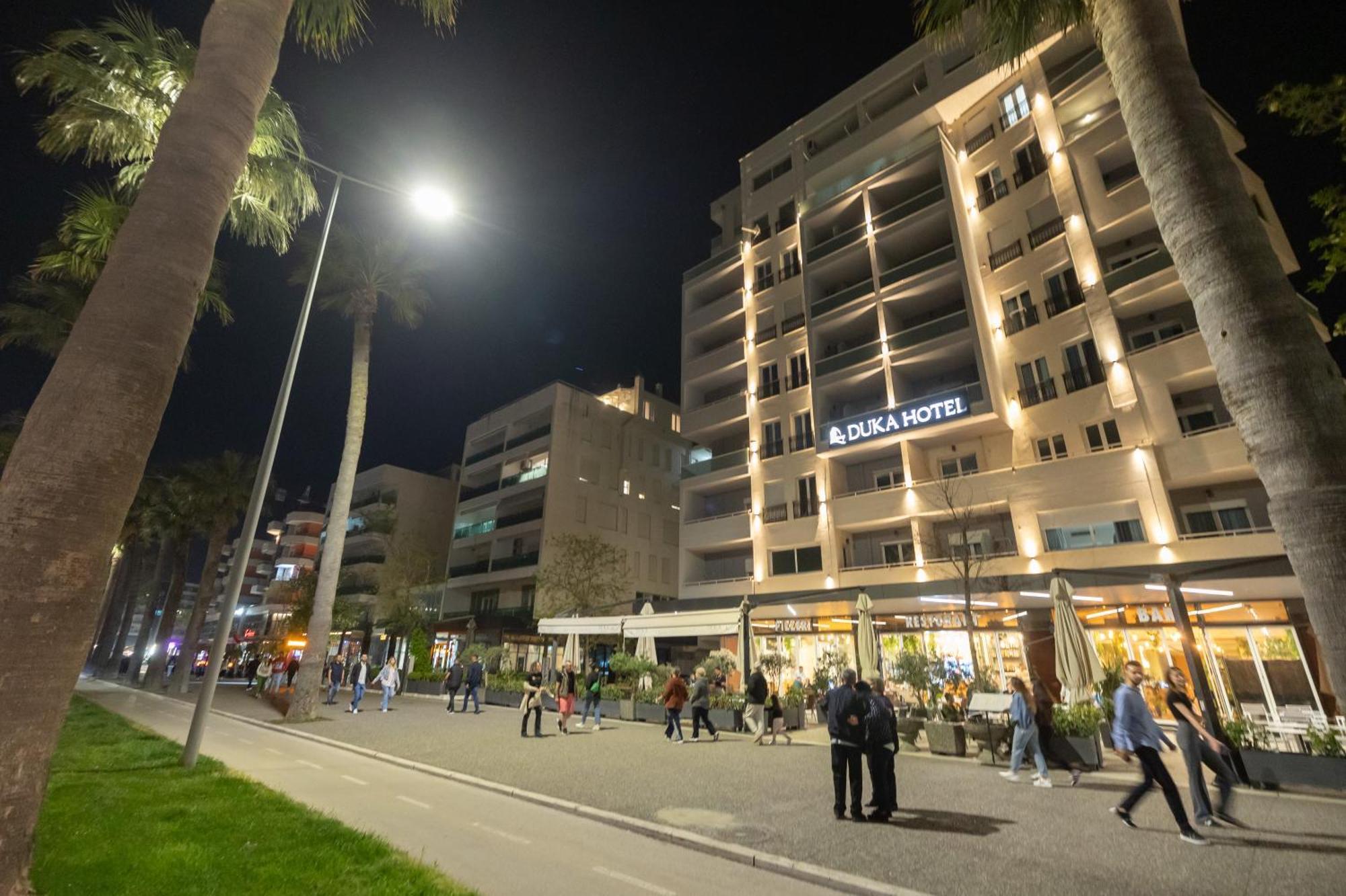 DUKA Hotel Vlorë Buitenkant foto