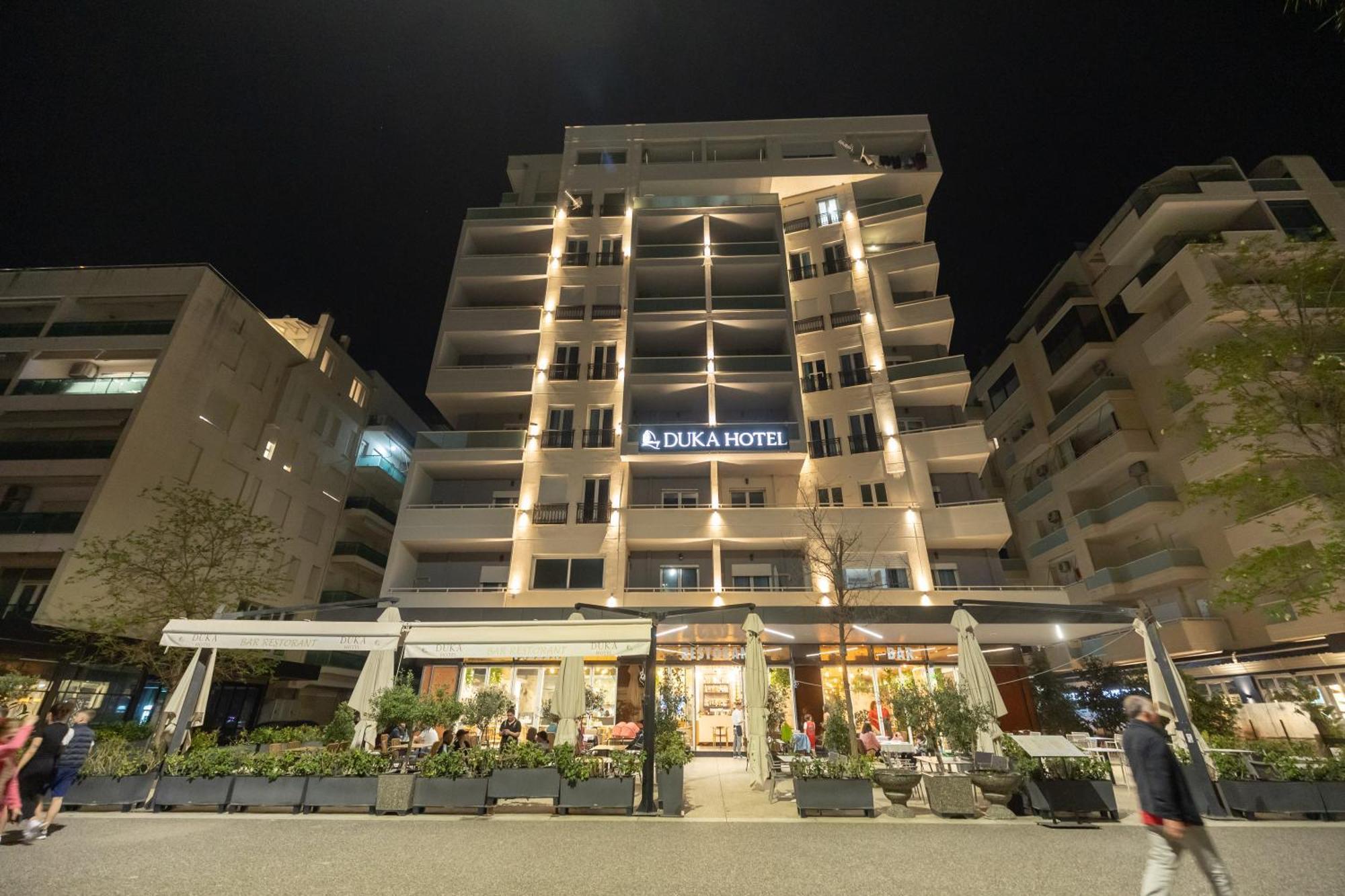 DUKA Hotel Vlorë Buitenkant foto