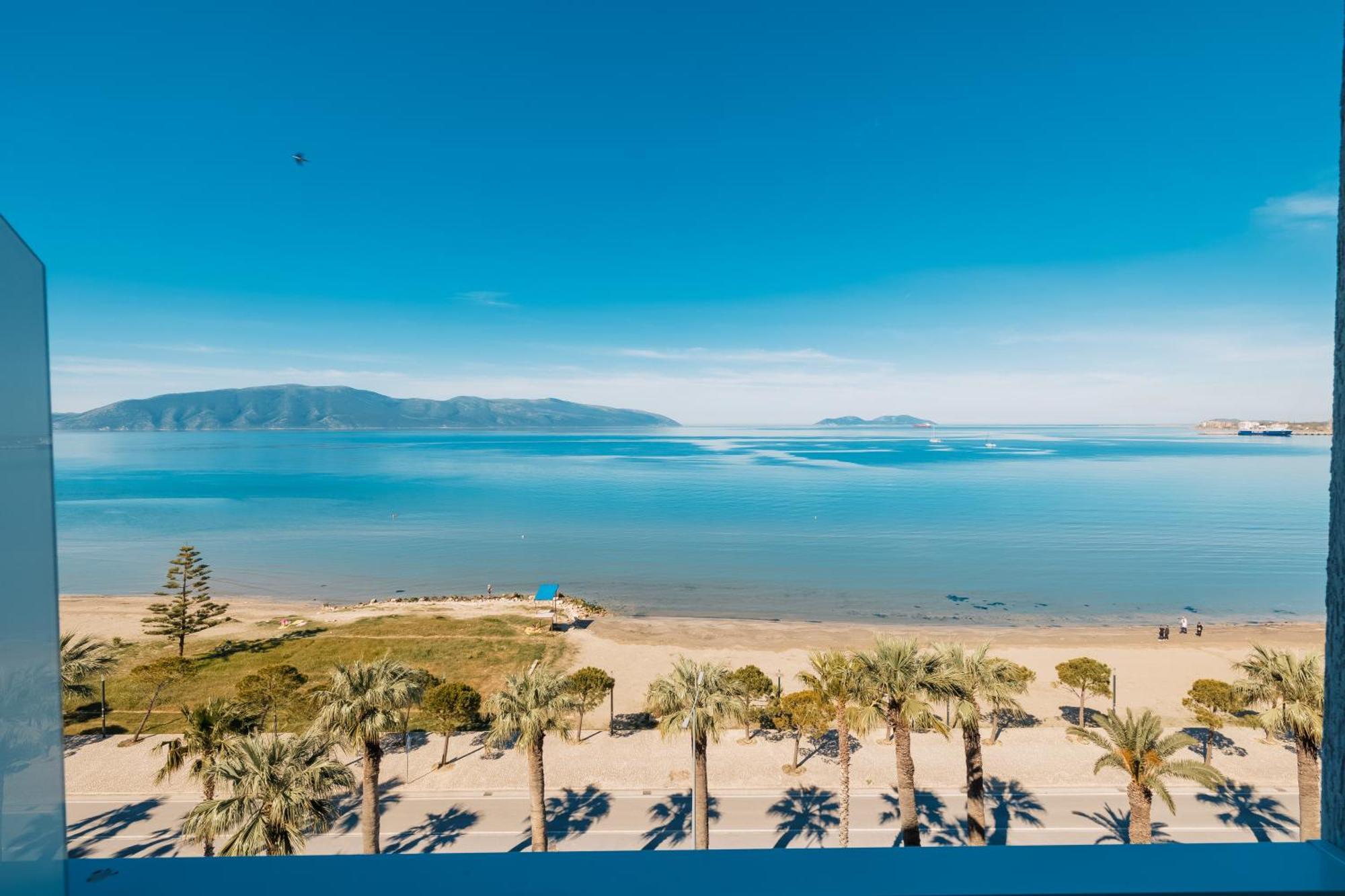 DUKA Hotel Vlorë Buitenkant foto