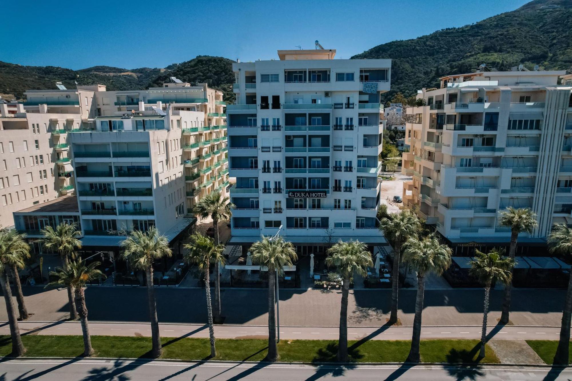 DUKA Hotel Vlorë Buitenkant foto